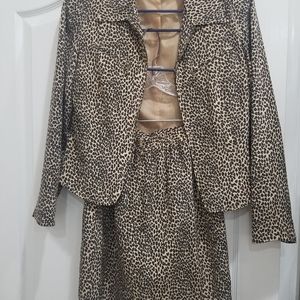 WOMENS ANIMAL / LEOPARD PRINT SILK JACKET WITH SKIRT